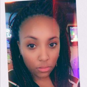 Meet your Posher, Latonya